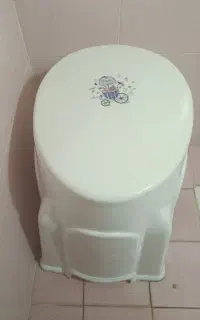 دستشویی فرنگی و لوازم منزل