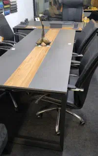 تولید انواع میز کنفرانس