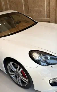 PORSCHE-PANAMERA-4S