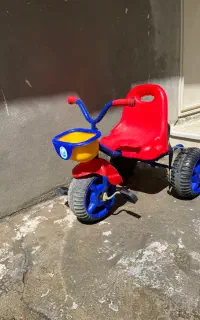 یک عدد دوچرخه مخصوص کودکان ۲ تا ۵ سال