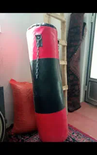 کیسه بوکس و میت بالشتی در حد نو