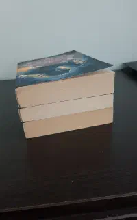 کتاب های نغمه آتش و یخ