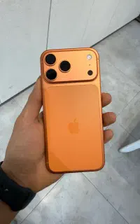 ۱۷ پرو مکس