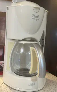 قهوه سازدلونگی قوری دار