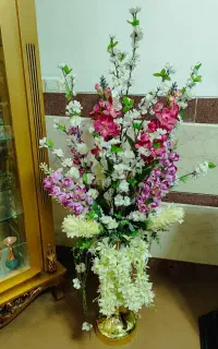 گل وگلدان
