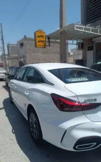 ام جی ۵