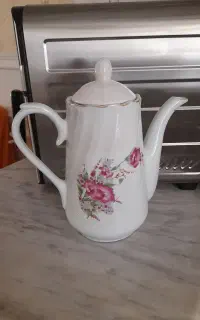 قوری  چینی گل عروس