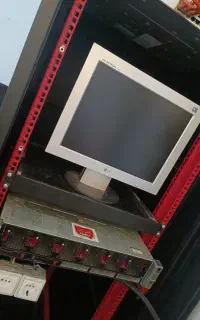 تجهیزات کامل دیتاسنتر و سرور و شبکه