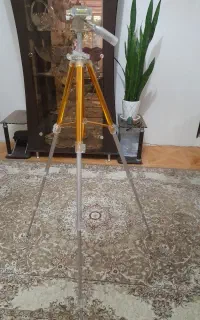 پایه دوربین فیلمبرداری سالم