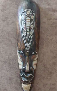 مجسمه  چوبی