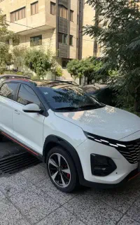 ام‌ و ام کراس x 33