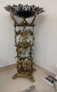 کنار سالنی میوه شیک و اعیانی