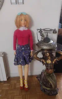 عروسک قدی  kobby