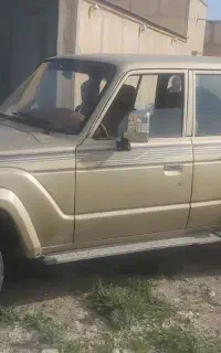 تویوتا لندکروز استیشن فرماندهی مدل 1989