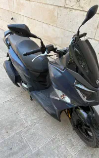 sym j200