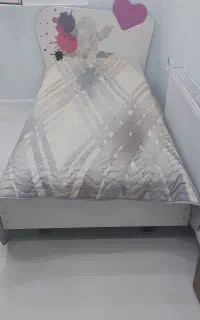 تخت خواب یک نفره