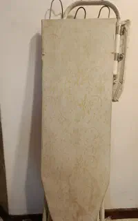 میز اتو ایستاده