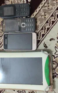 فروش یکجای چند گوشی قدیمی + تبلت آموزشی