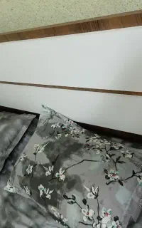 تخت و پا تختی