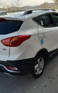 جک s3 مدل۱۴۰۳ کارکرد ۳۲ تا در حد صفر