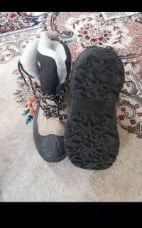 کفش کوهنوردی سایز۴۰نوفلاندی