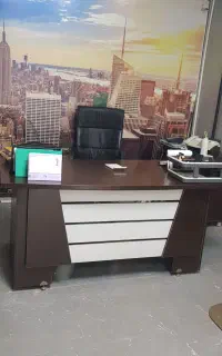 میز ال  وتابلو  در حدنو