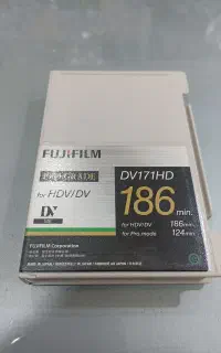 کاست خالی دی وی