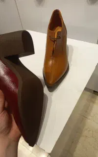 کفش چرم