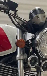 سی بی ۱۳۰۰ مدل ۲۰۰۴