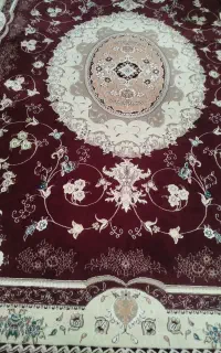 فرش ۱۲ متری لاکی ۵۰۰ شانه بدون پارگی و زدگی