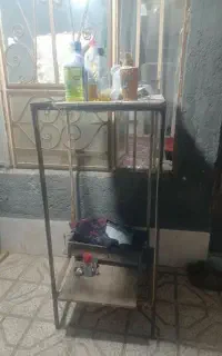 میز فلزی و سازه فلزی کار کرده -سالم محکم