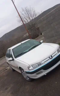 پژو پارس سفید مدل 82