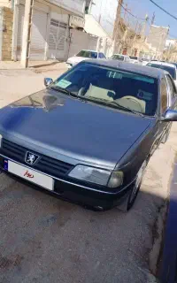 پژو۴۰۵مدل۹۳معاوظه باماشین قیمت پایین دارم