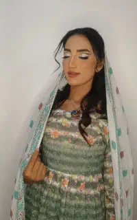 میکاپ آرتیس راضیه