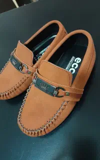 کفش کالِج خاص