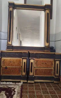 پاتختی دو عدد و آینه