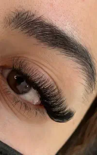 تخفیف ویژه کاشت مژه لیفت مژه و ابرو کاشت موقت