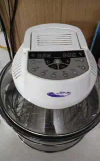 تعدادی وسایل به فروش می‌رسد