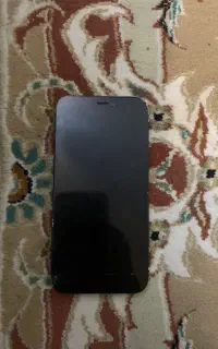 آیفون۱۲مینی (نیازبه تعمیر)