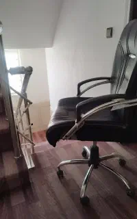 صندلی اداری چرخدار با کیفیت