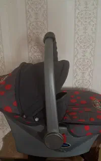 کریر در حد نو کاملا تمیز و سالم