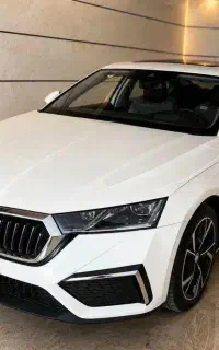 اشکودا اوکتاویا لاکچری ۲۰۲۴
