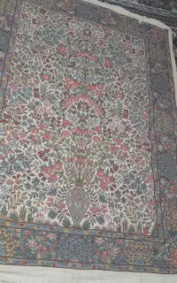 قالی طرح فاخر گلدانی شاه عباسی