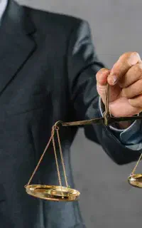 وکیل پایه یک‌دادگستری /وکالت تخصصی در دعاوی کیفری