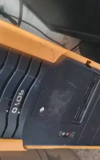 مانیتور و کامپیوتر
