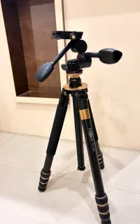 سه پایه دوربین عکاسی