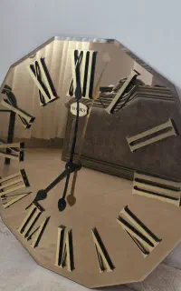 ساعت دیواری