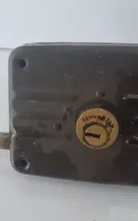 قفل درب حیاط