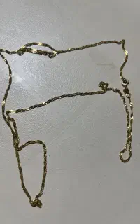 زنجیر طلا به قیمت تابلو بعلاوه ۵ درصد