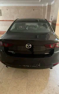 مزدا 3 پریمیوم وارداتی